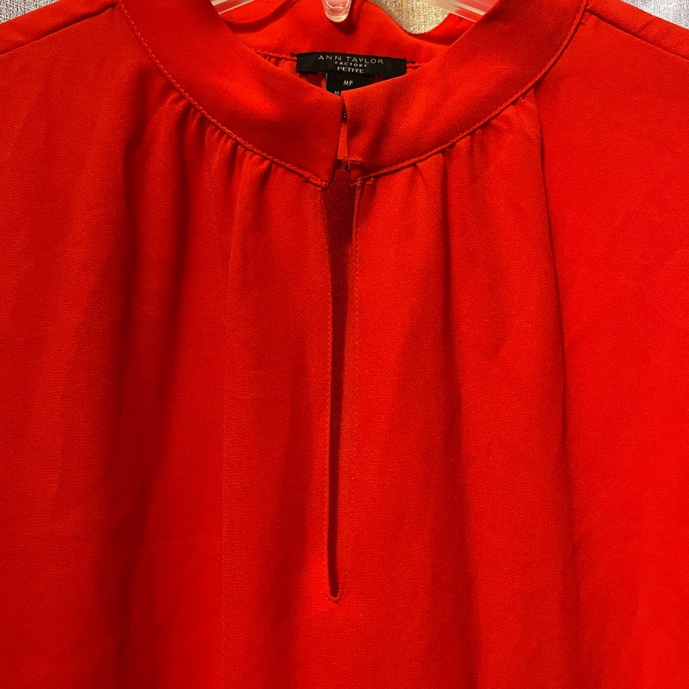 Ann Taylor Blouse - Picture 4 of 7